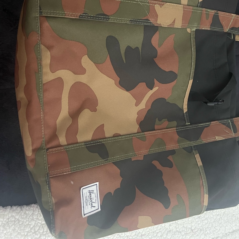 Herschel BIG shoulder bag/ diaper bag